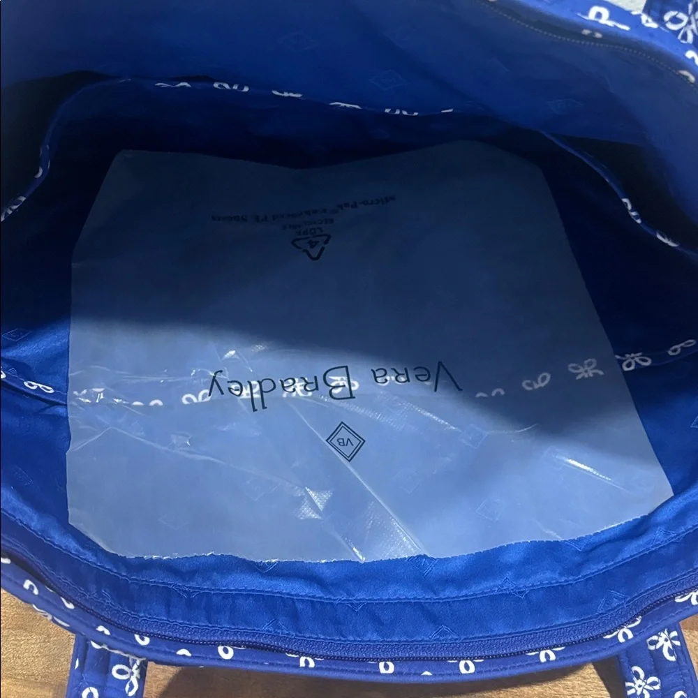 BRAND NEW!! Vera Bradley Royal Blue Concerto Quilted Large Tote Great Carry-on! - Picture 10 of 13